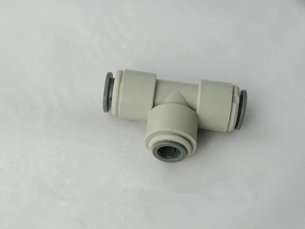 Fitting, Tee, Union, 1/2 x 3/8 x 1/2 "